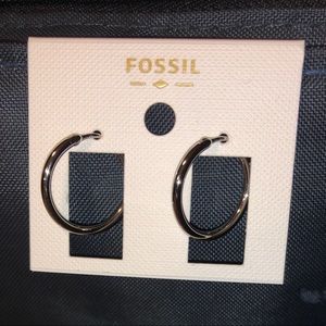 Silver 1-inch Fossil hoops earrings